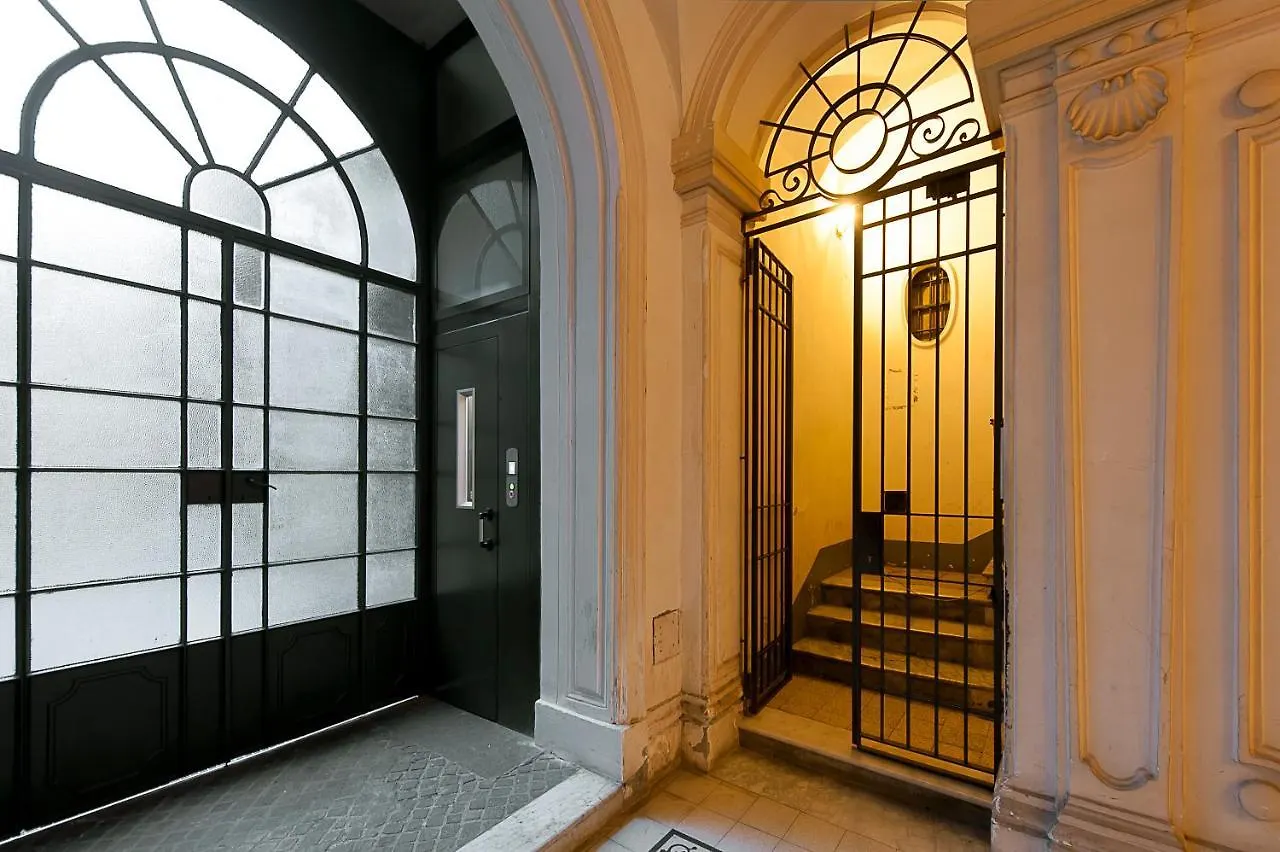 Babuino Apartments - Piazza Di Spagna Roma İtalya